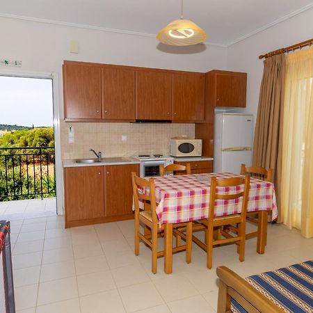 Apartments Thekla Karavádhos Dış mekan fotoğraf
