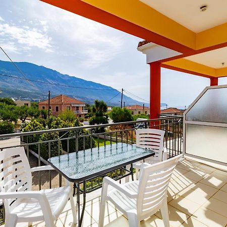 Apartments Thekla Karavádhos Dış mekan fotoğraf