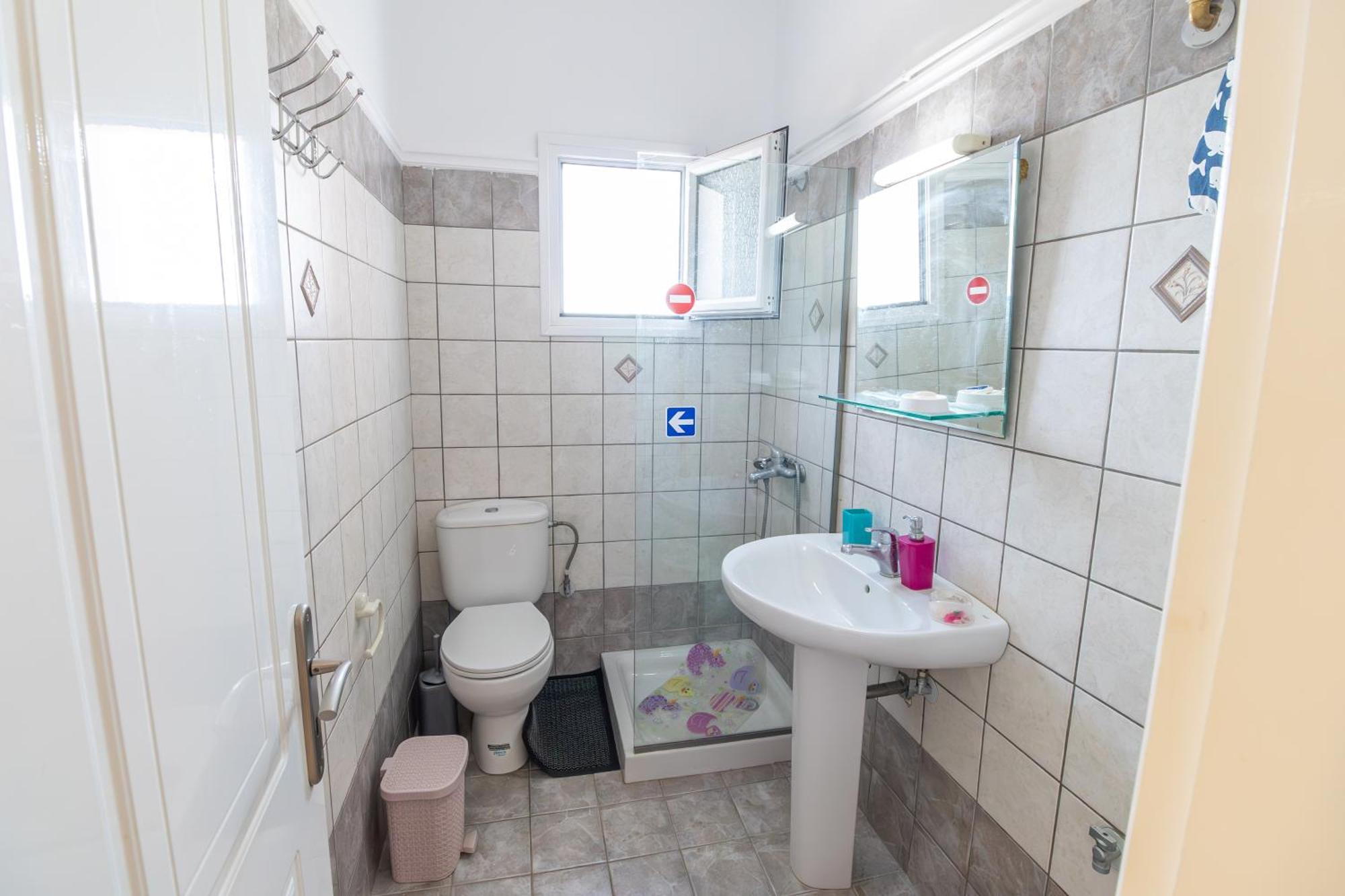 Apartments Thekla Karavádhos Dış mekan fotoğraf