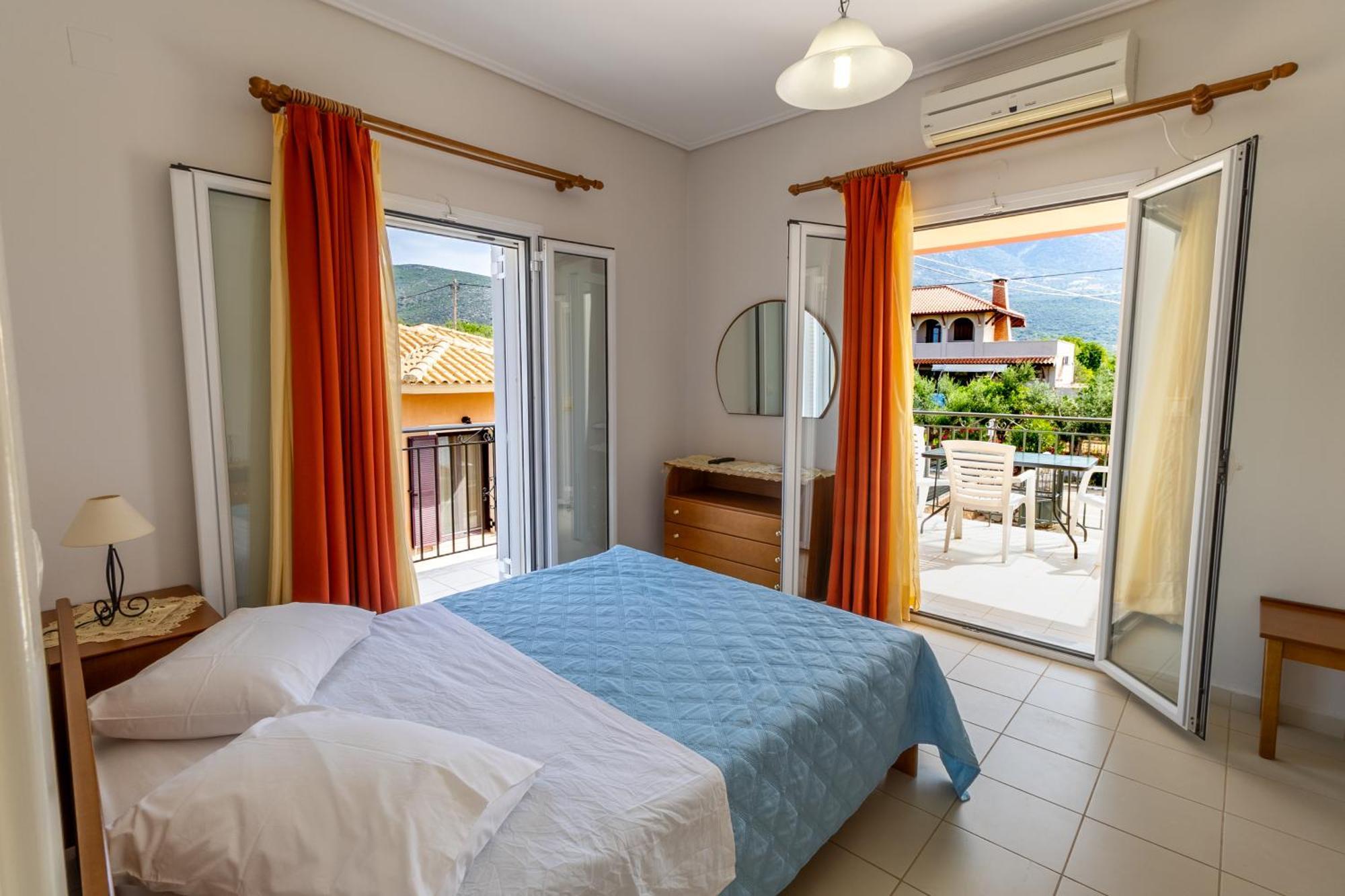Apartments Thekla Karavádhos Dış mekan fotoğraf
