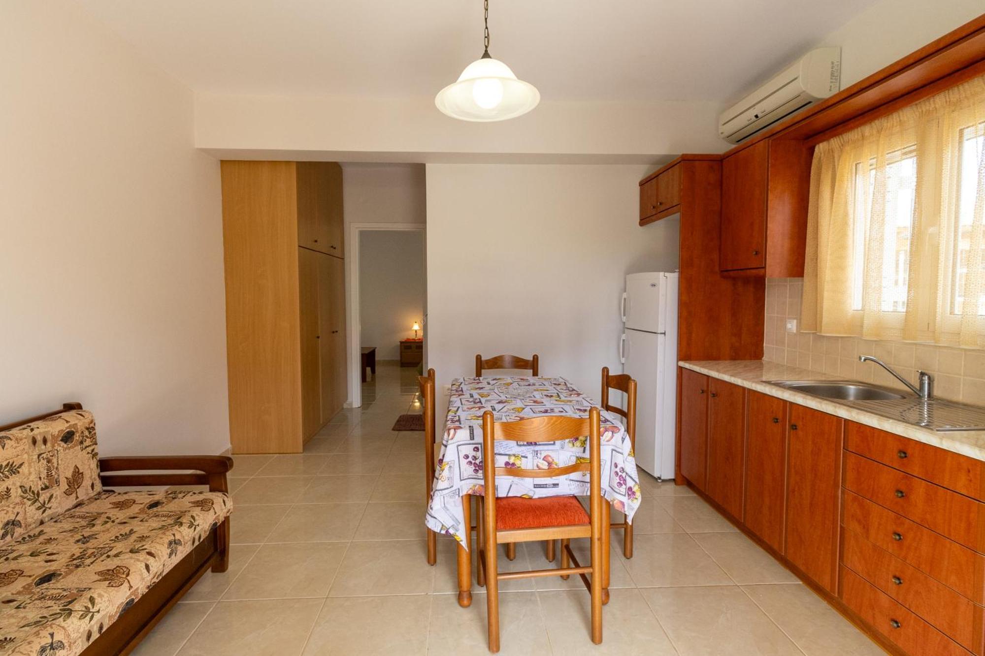 Apartments Thekla Karavádhos Dış mekan fotoğraf