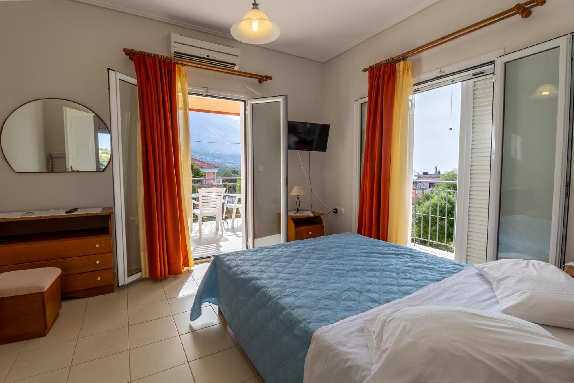 Apartments Thekla Karavádhos Dış mekan fotoğraf