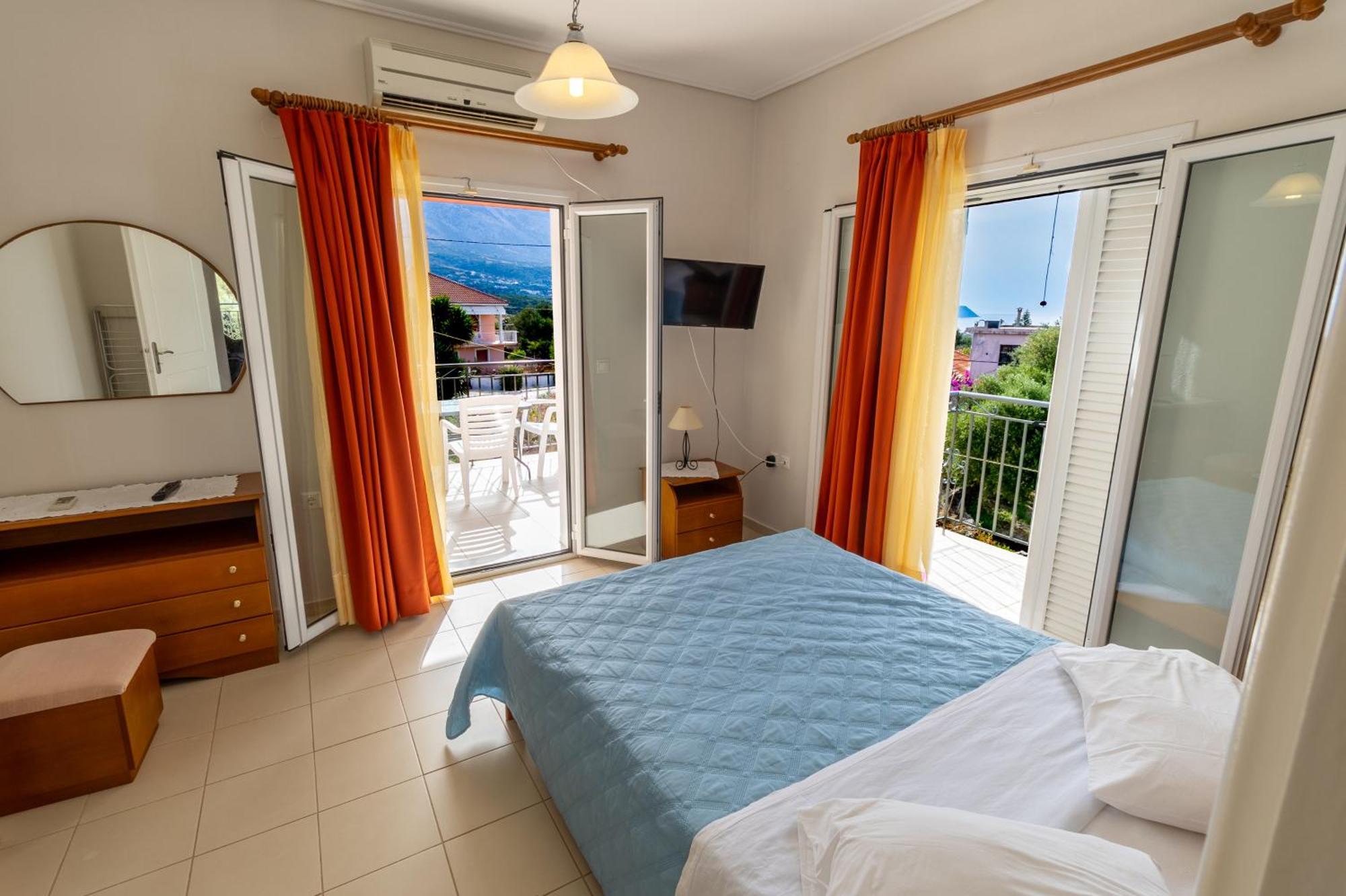 Apartments Thekla Karavádhos Dış mekan fotoğraf