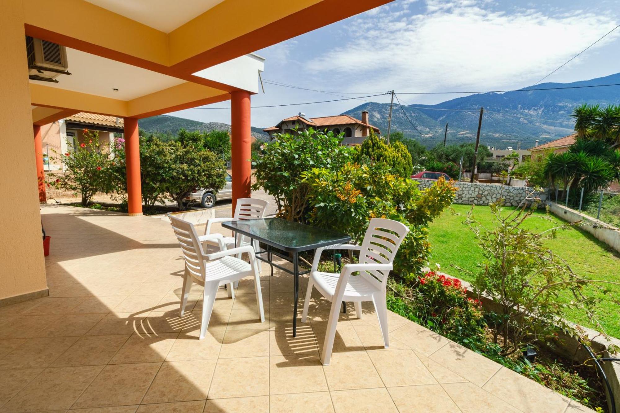 Apartments Thekla Karavádhos Dış mekan fotoğraf