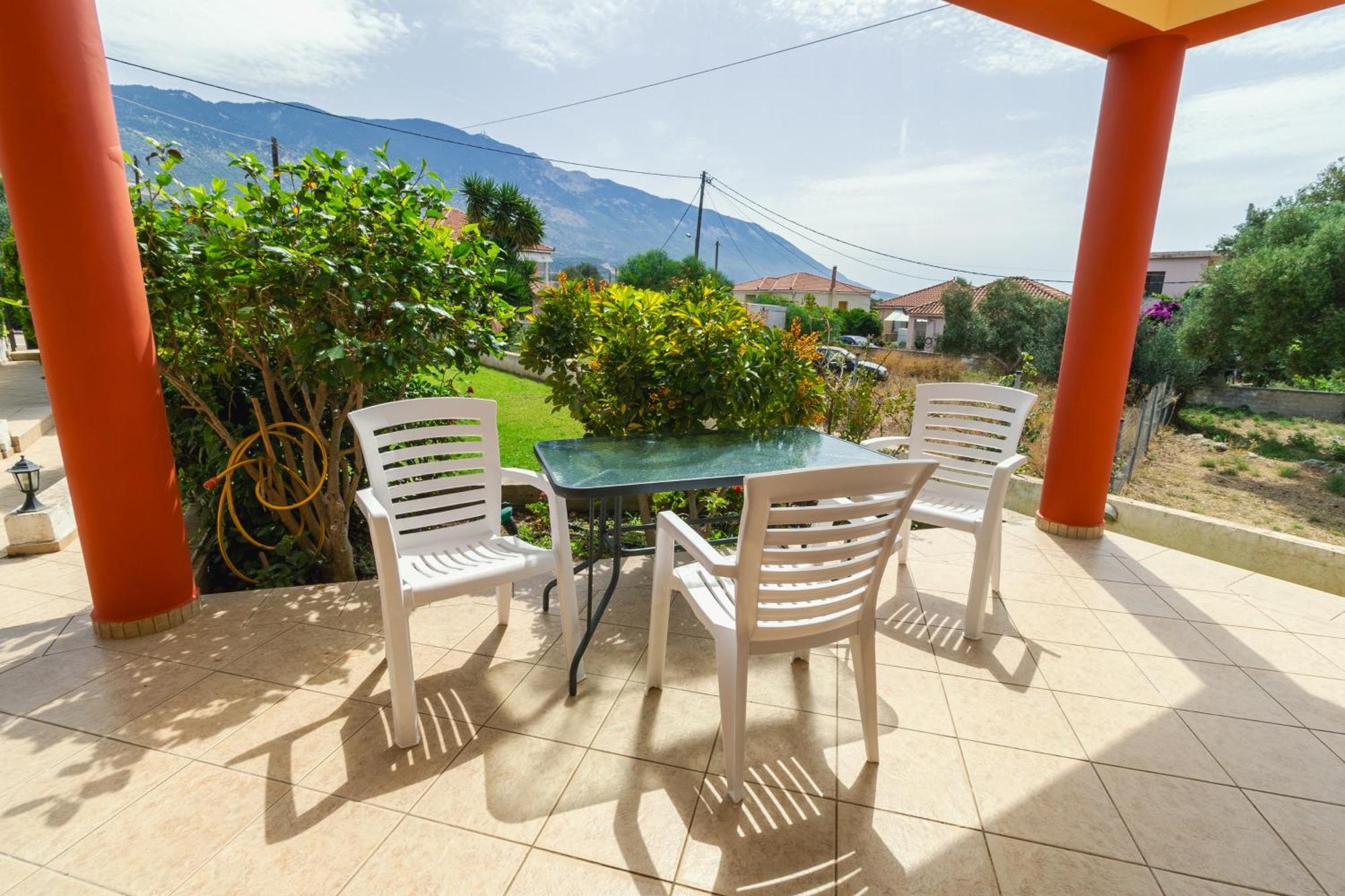 Apartments Thekla Karavádhos Dış mekan fotoğraf